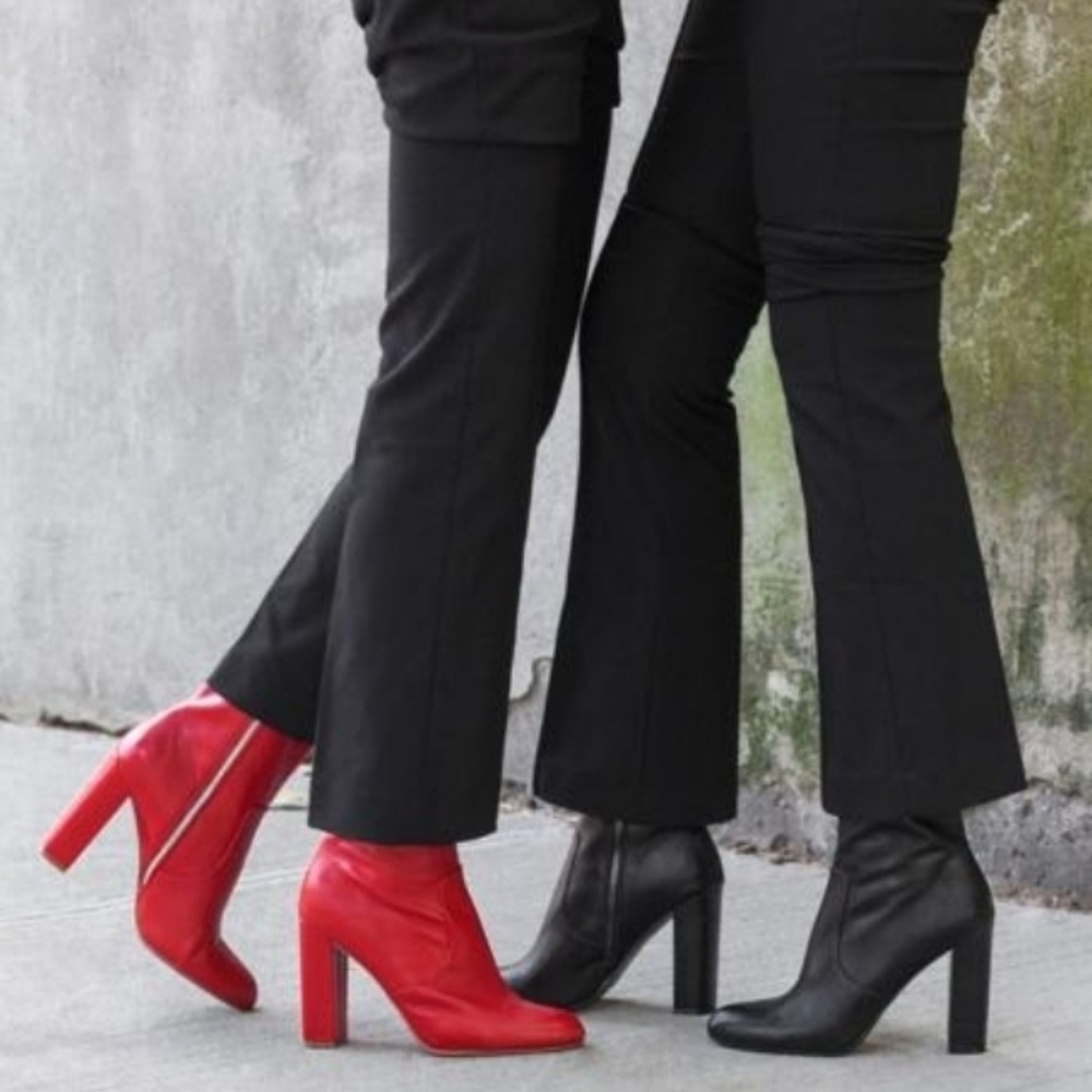 Sexy Chic Steve Madden Booties - Picture 7 of 8